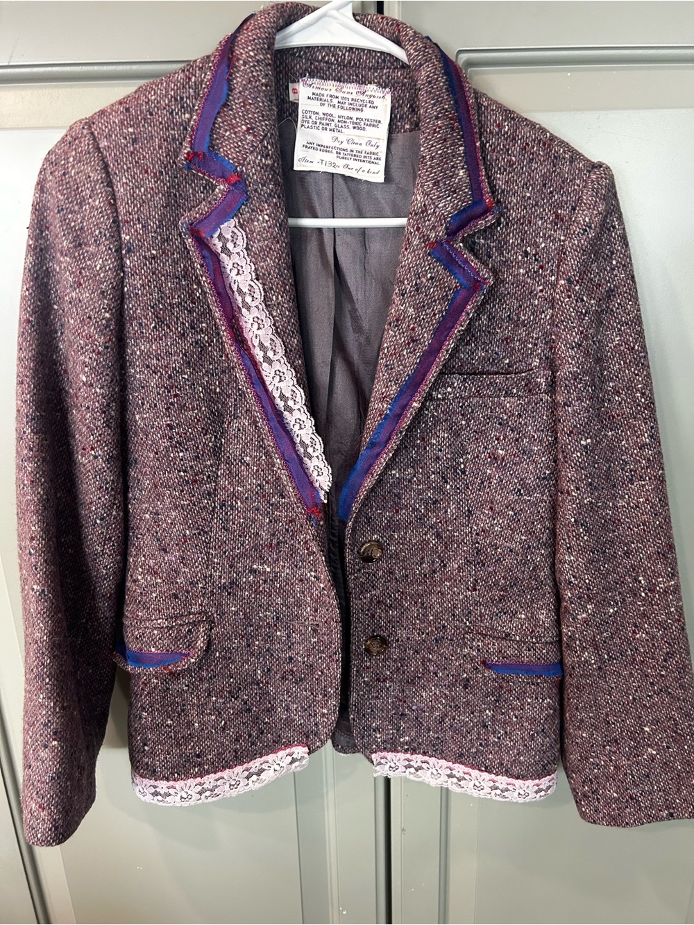 Armour Sans Anguish Vintage Tweed distressed Blazer Plum with Lace Trim size 8